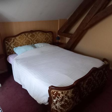 Hotel Tromcourt Couvin Exterior foto